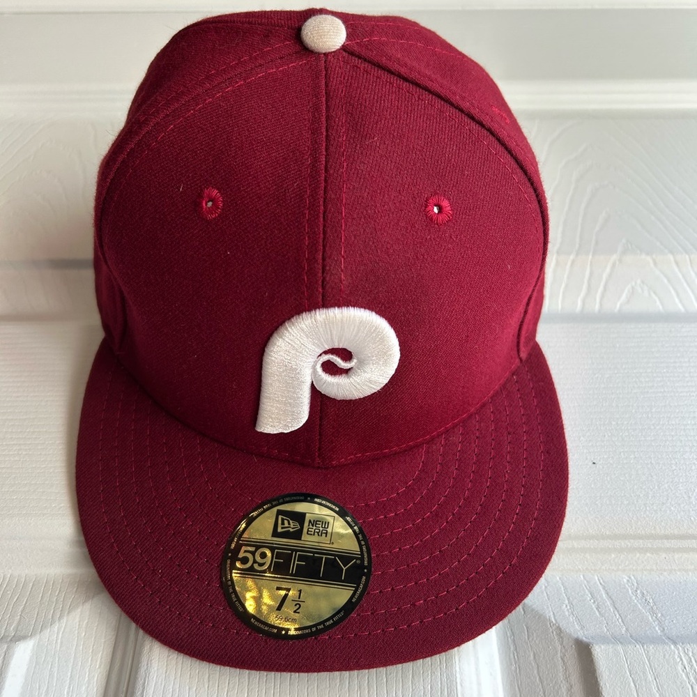 NWT New Era 59FIFTY Phillies Cap- 7.5